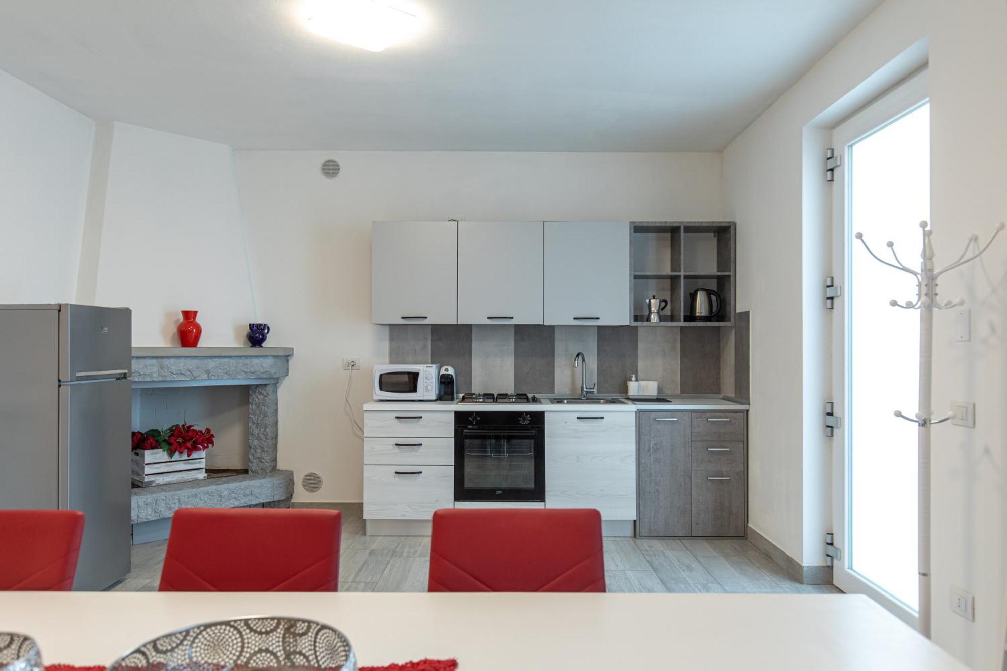 Red Carpet Apartment Кастелнуово дел Гарда Екстериор снимка